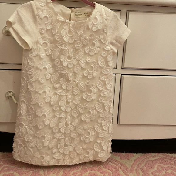 Zara little girls Off white shift dress. - Picture 1 of 5